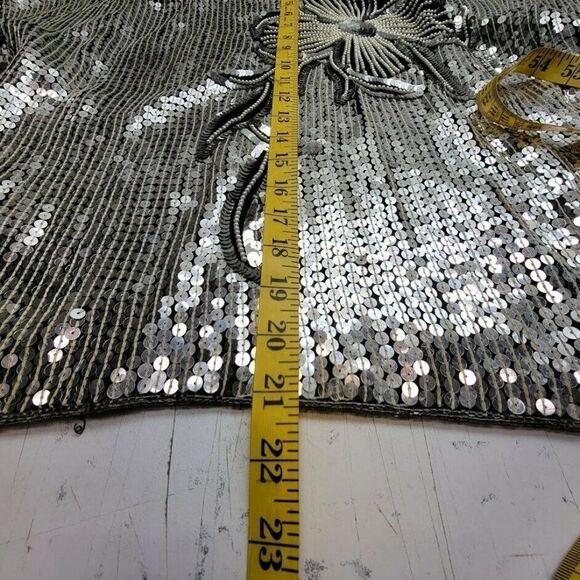 JLB Women's Silver Sequin Blouse Top Size Small 100% Silk Floral Short Sleeve - Picture 8 of 8